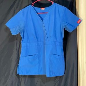 M dickies scrub top